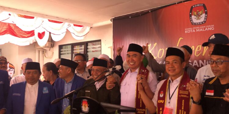 Abah Anton dan Dimyati Ayatullah resmi maju dalam Pilkada Kota Malang 2024! Pada hari Rabu, 28 Agustus 2024