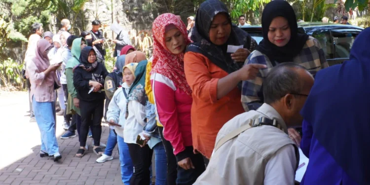 BLT Kepada Buruh atau Pekerja Pabrik Rokok Kota Batu