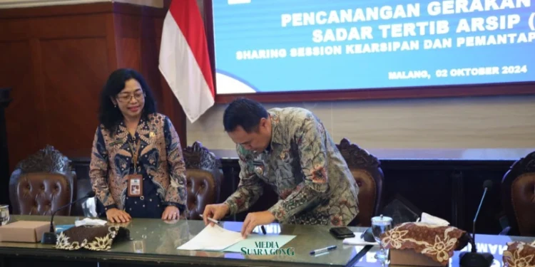 Pj. Wali Kota Malang Tandatangani Komitmen Tertib Arsip (Prokopim/Media Suaragong)