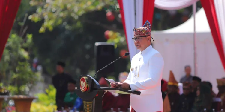 Pemerintah Kota Batu memperingati Hari Sumpah Pemuda ke-96 tahun 2024 dengan mengusung tema "Maju Bersama Indonesia Raya."