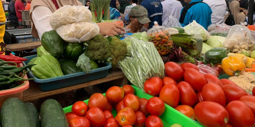 Komoditas Tomat Kota Malang Mengalami Kenaikan Harga Drastis