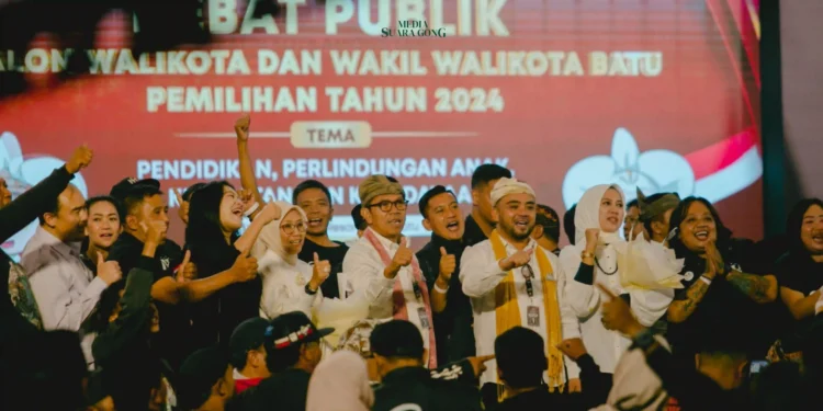 Debat Publik Kedua yang diselenggarakan oleh Komisi Pemilihan Umum (KPU), Paslon nomor urut satu (NH) Nurochman-Heli Suyanto tampil penuh percaya diri.