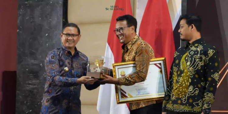 Pemerintah Kota Batu, melalui Dinas Penanaman Modal dan Pelayanan Terpadu Satu Pintu (DPMPTSP), mengadakan acara penganugerahan pertama bagi investor dengan tajuk "Investment Award Kota Batu 2024." Acara yang digelar di Convention Hall A Singhasari Resort, Kamis (14/11/2024),