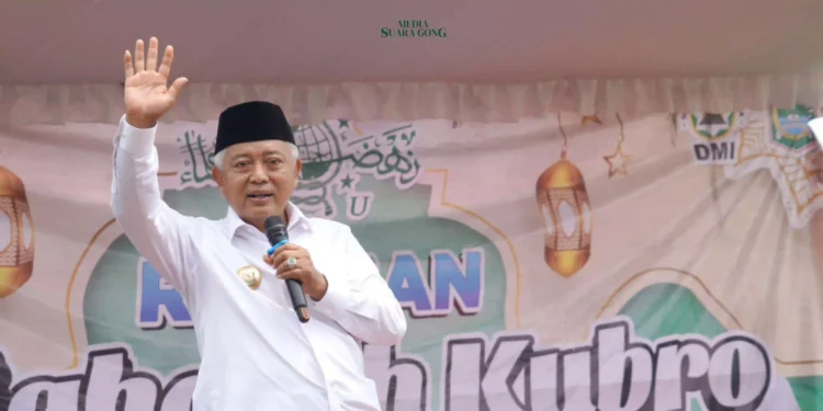 Setelah menyelesaikan masa cuti kampanye dalam Pemilihan Bupati Kabupaten Malang, M. Sanusi kembali memulai rutinitas Safari Salat Subuh Keliling (Suling)