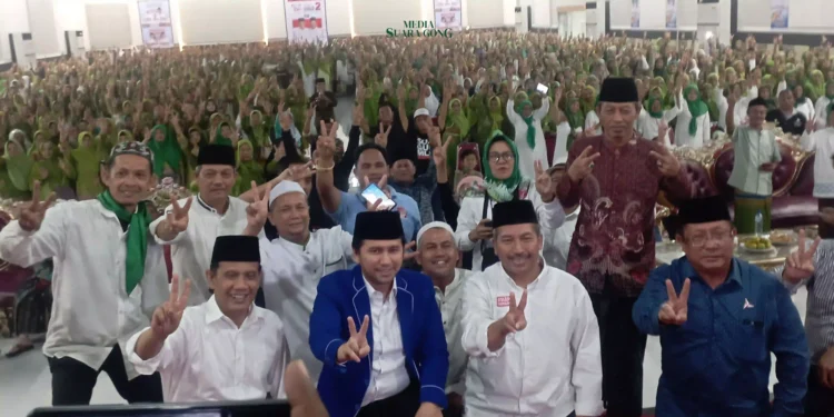 Ribuan ibu-ibu dari Muslimat NU