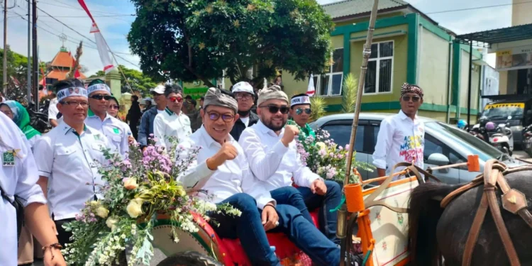 Program pendidikan 16 tahun merupakan menjadi bagian dari Nawa Bhakti Paslon nomor urut satu Nurochman-Heli Suyanto (NH)