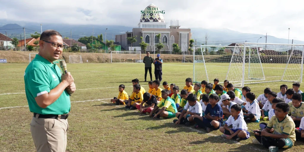 Pemerintah Desa (Pemdes) Bumiaji menggelar kegiatan Liga Sepakbola Anak tingkat SD/MI Tahun 2024. Yang diikuti sekitar 29 tim dan digelar mulai tanggal 20 hingga 22 November mendatang