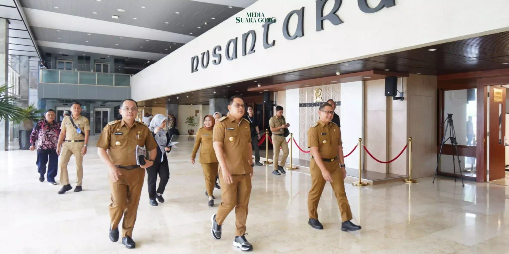 Penjabat (Pj.) Wali Kota Batu, Aries Agung Paewai, menghadiri Rapat Kerja (Raker) dan Rapat Dengar Pendapat (RDP) bersama Komisi II DPR RI di Jakarta pada Selasa (12/11/2024).