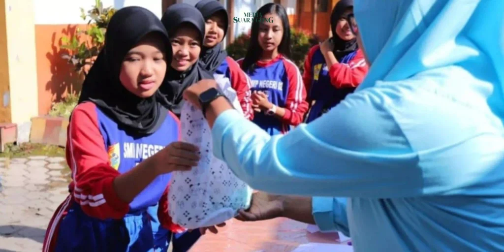 Pemkot Batu berupaya mencegah stunting dan kerugian besar bagi peternak Lokal. Akibat melimpahnya produksi susu yang tidak terserap pasar